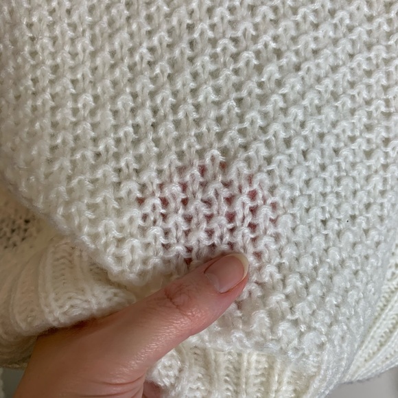 Chunky Cropped Sweater - Picture 7 of 11